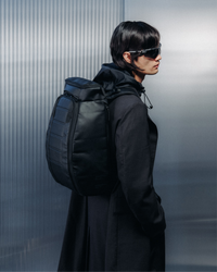 Hugger Backpack 25L Black Out_SS25.png