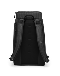 Hugger Backpack 25L Reflective Black-7.png