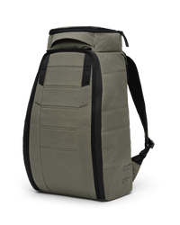 Hugger Backpack 30L Forest Green_1.png