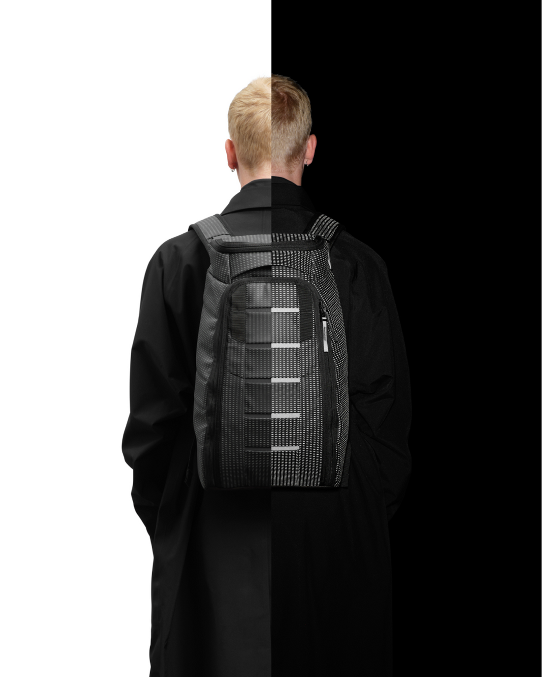 Hugger Backpack 20L Reflective Black