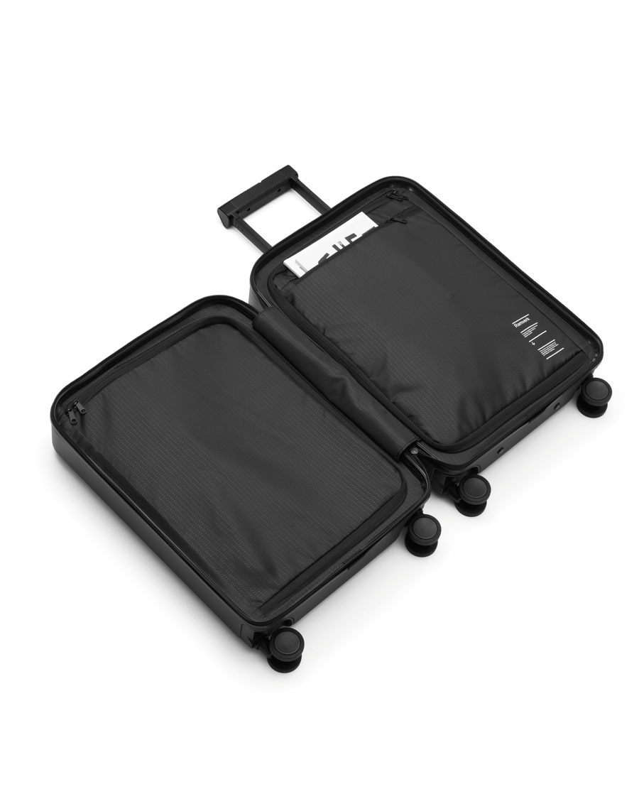 Ramverk Front-access Carry-on Black Out