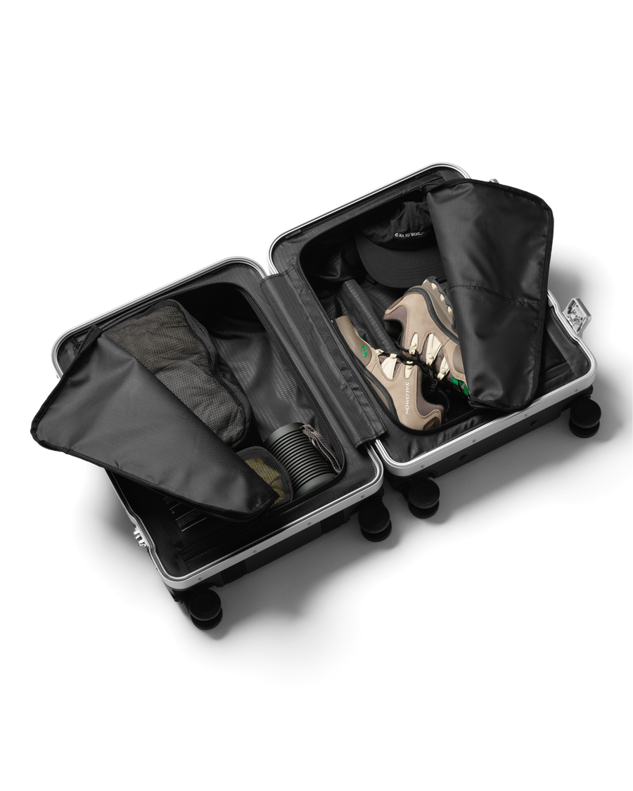 Ramverk Pro Carry-on Black Out