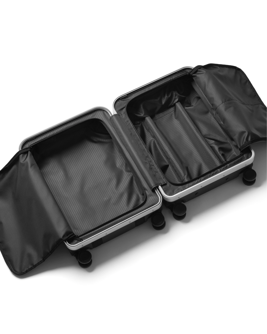 Ramverk Pro Carry-on Black Out