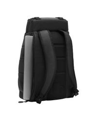 TheStrom25LBackpack-12_ef6c424e-9f15-4e91-996b-ee311cd4c81d.png